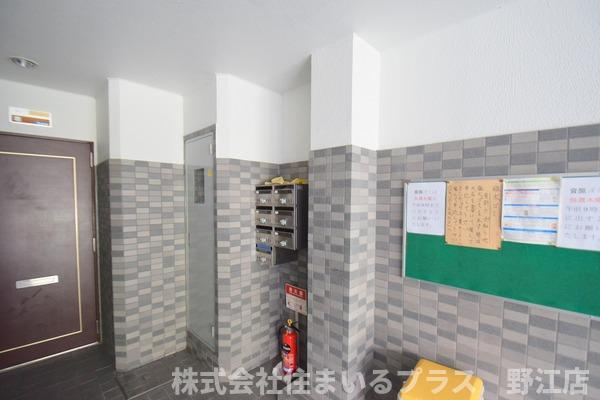 プチメゾンアオバのエントランス
