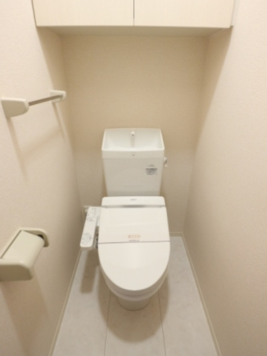 セルリアAトウのトイレ|清潔感のあるトイレです