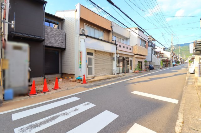 醍醐僧尊坊町の前面道路含む現地写真|令和８年９月完成予定！いつでもご内覧いただけます♪