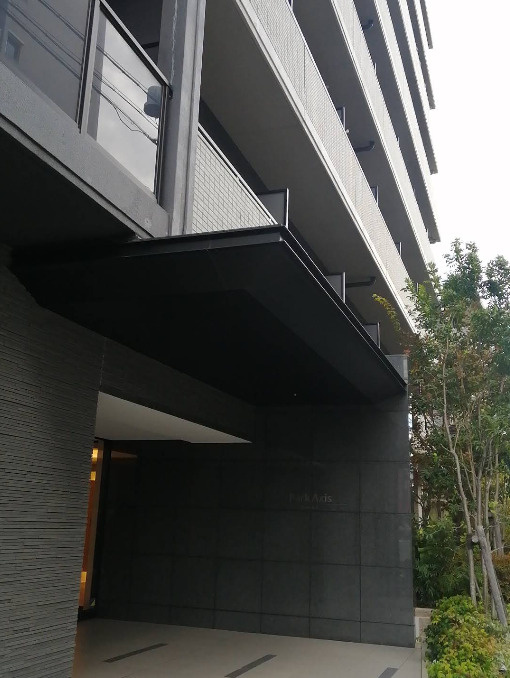 パークアクシス名古屋山王橋のエントランス