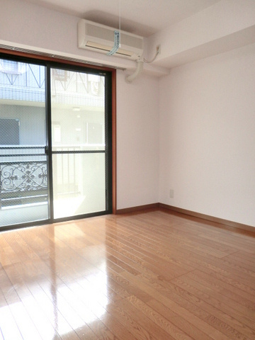 アルカディアⅠの寝室|★明るいフローリングのお部屋です★