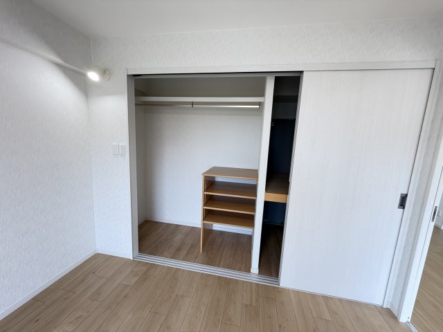 希望ヶ丘ハイツA棟の収納