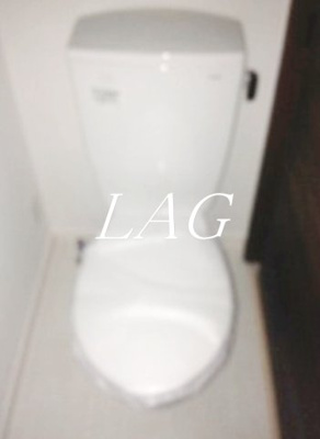 【トイレ】 | エクウス・アグラム | トイレです。