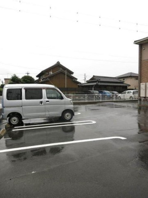 【駐車場】 | パインガーデンＫＩＳＡＲＡ