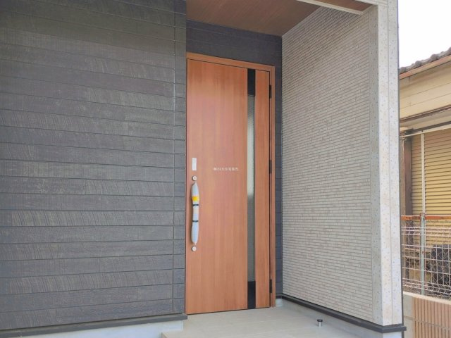 ふじみ野市川崎２丁目の新築一戸建の玄関