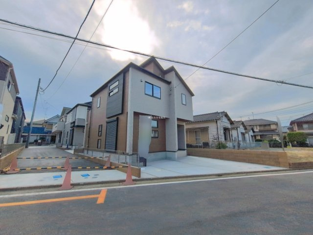 ふじみ野市川崎２丁目の新築一戸建の前面道路含む現地写真