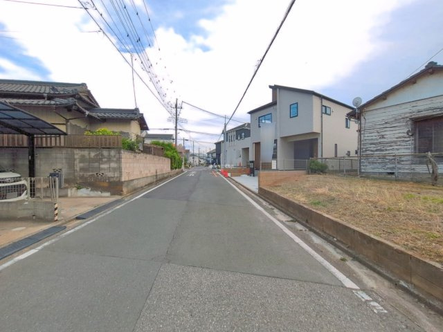 ふじみ野市川崎２丁目の新築一戸建の前面道路含む現地写真|東側6m公道です。