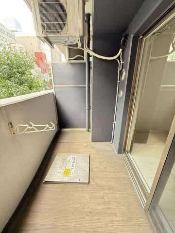 ARISTO扇町のバルコニー
