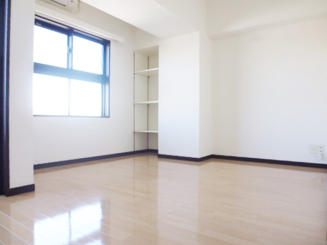 グランティアラ浮間ＰＡＲＫの居間・リビング|キレイなフローリングのお部屋です☆