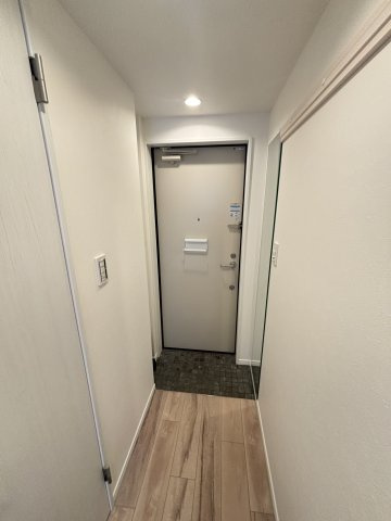 ハピネス元町の玄関|※他号室写真です