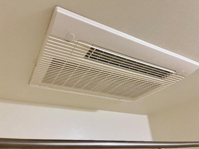 【設備】 | ラテーヌ | 浴室乾燥機