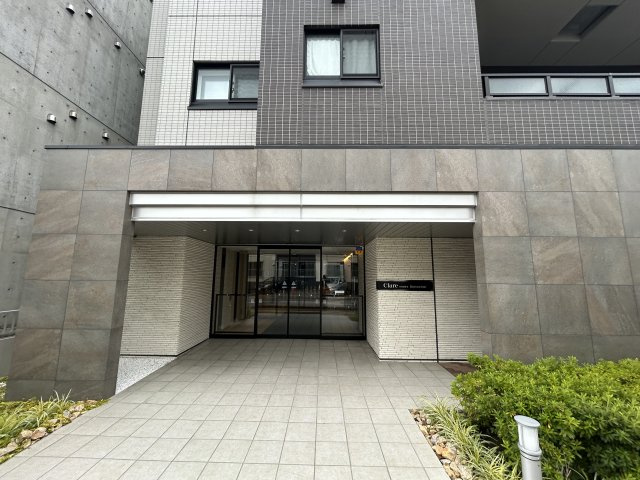 クレアホームズ琴似中央のエントランス