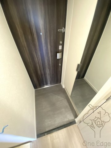 プレサンス大阪同心メゾヴィータの玄関