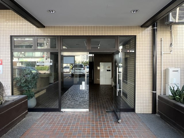 古淵シティビルのエントランス