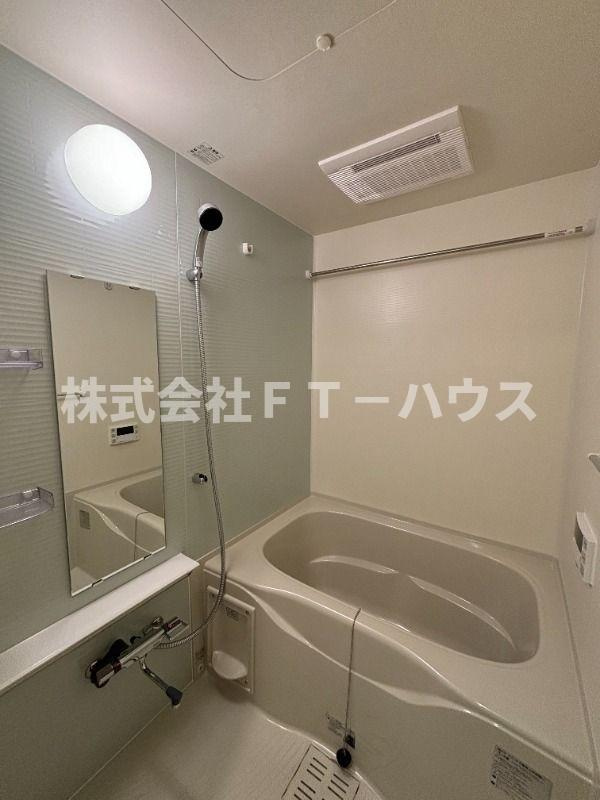 ジェノヴィア妙典の浴室