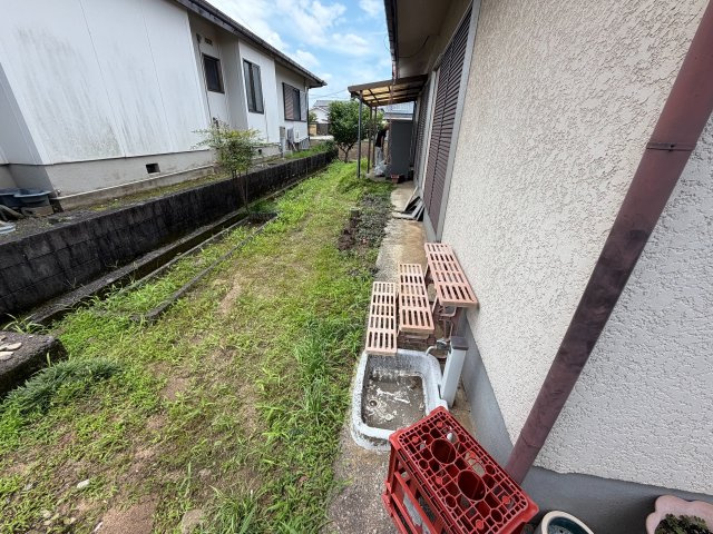 豊前市塔田 ３LDK 中古一戸建ての庭