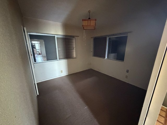 豊前市塔田 ３LDK 中古一戸建ての洋室
