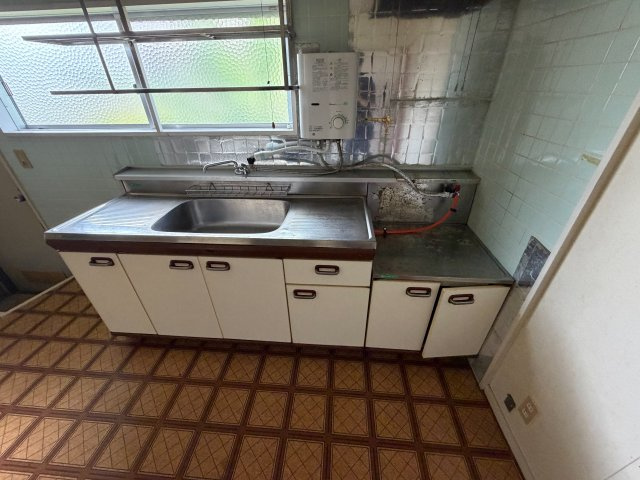 豊前市塔田 ３LDK 中古一戸建てのキッチン