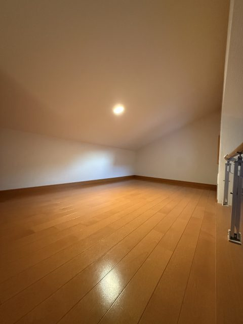 花園東町3丁目　中古戸建の洋室|ロフト