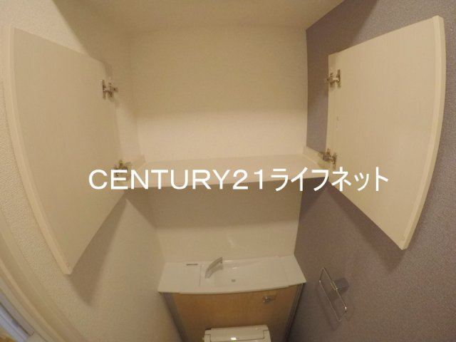  | プラム江坂