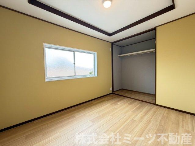 御厨東2丁目　中古戸建の洋室