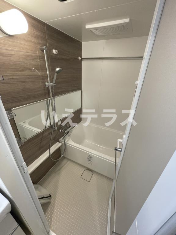 リベルタ元町通の浴室