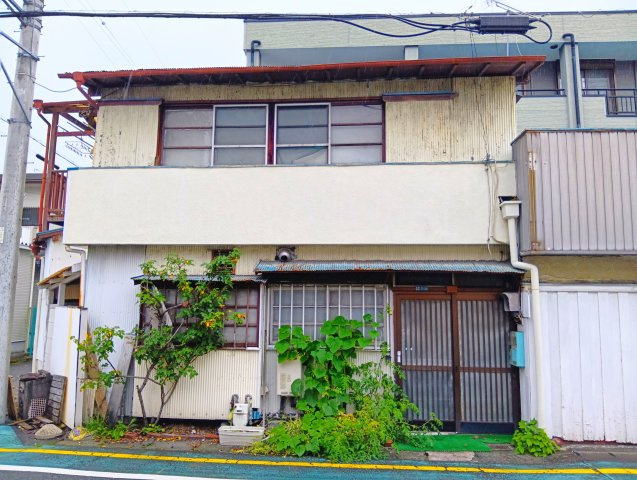売中古戸建　富士市吉原4丁目の外観|国道139号線まで車で1分です。国道沿いには商業施設や飲食店などが多くあります。
