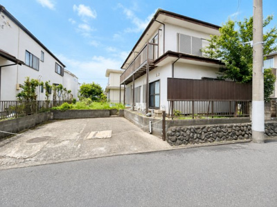 【外観】 | ◆町田市玉川学園３丁目　建築条件なし売地◆ | ◆爽やかな青空の下に贅沢なほどに降り注ぐ陽光、豊かな居住性と、クオリティが見事に調和した住空間は、住まうことの喜びを感じさせてくれます。ゆとりある広い敷地で開放的なお住まいです。