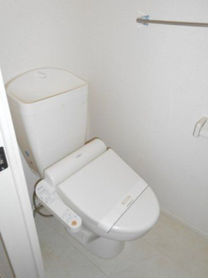 【トイレ】 | スカイ・エール | 別のお部屋の写真です。