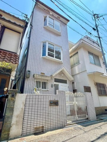 五毛通1丁目1-3の外観|ふれあい重視設計で大家族にも対応する５LDK
