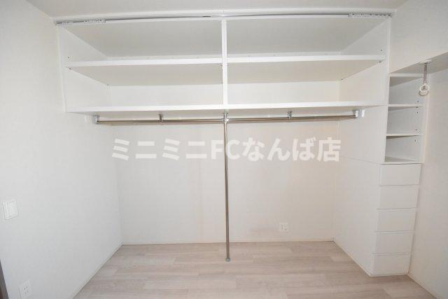 プラウド南堀江の収納