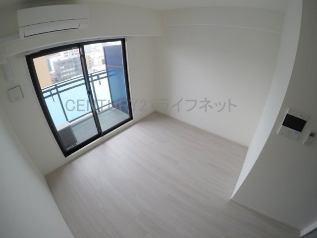 【居間・リビング】 | ラドゥセール江坂2