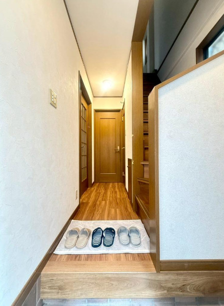 南上小阪　中古戸建　2180の玄関