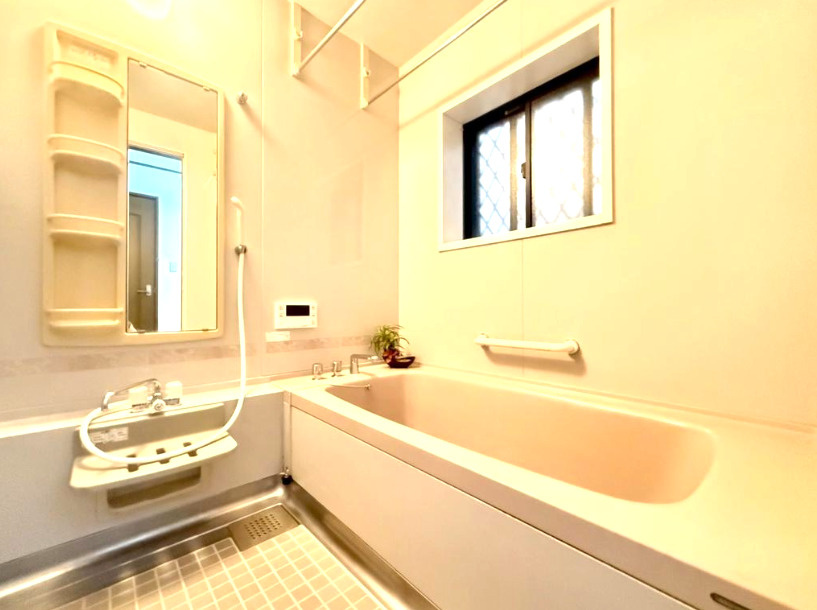 南上小阪　中古戸建　2180の浴室