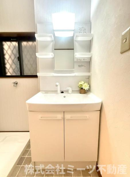 南上小阪　中古戸建　2180の独立洗面台