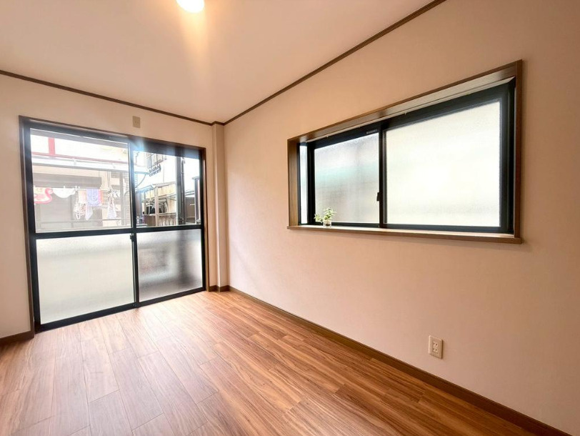 南上小阪　中古戸建　2180の洋室