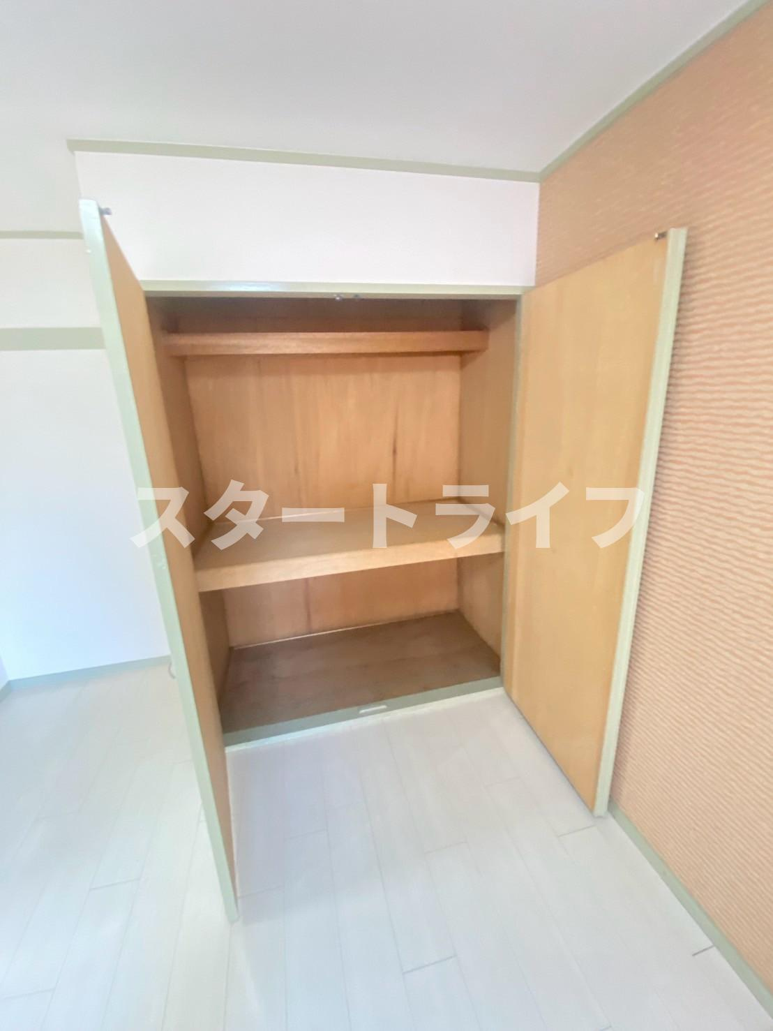 大阪市東淀川区東淡路５丁目の賃貸マンションの収納