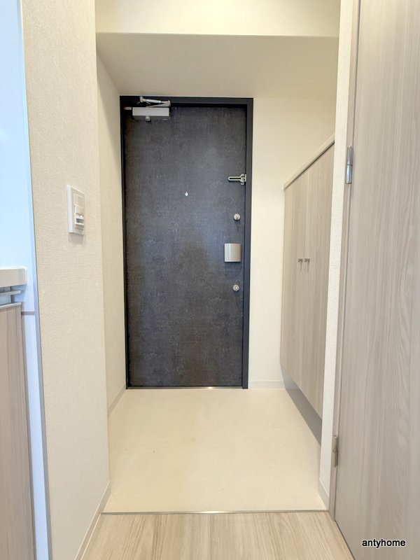 メイクス大阪鶴見　仲介手数料無料の玄関