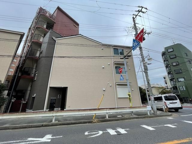 ベイホーム市川(E-202)の外観