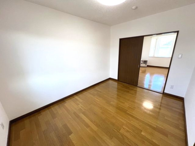 ベルモントの洋室