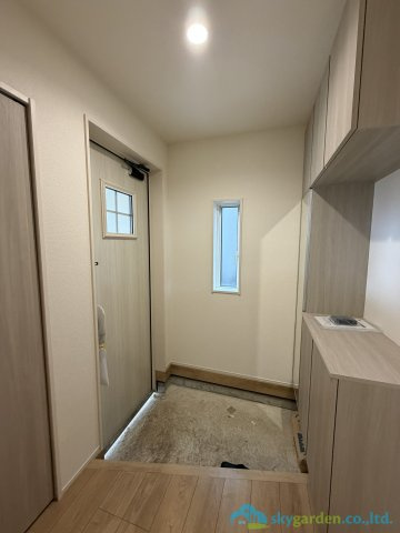 平塚市ふじみ野1丁目2期　新築戸建　全1棟1号棟の玄関