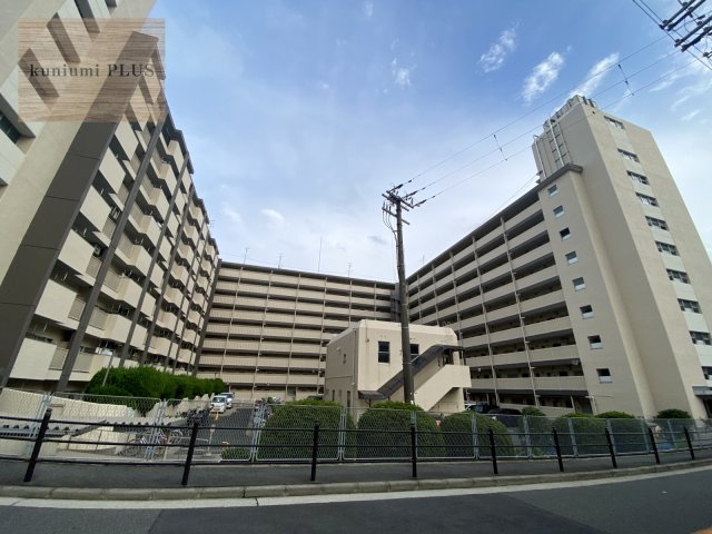 高殿コーポの外観