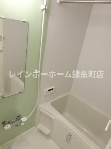 シンフォニー錦糸町の浴室