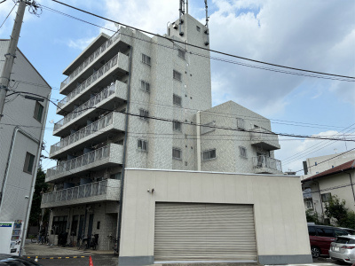 狛江市東和泉２丁目の賃貸マンションの外観