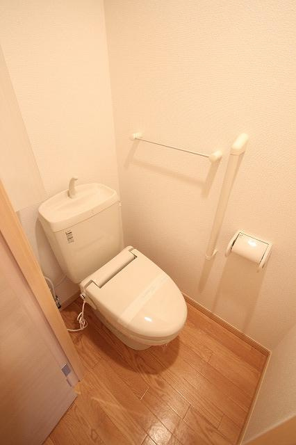 レジデンス神戸のトイレ|※お部屋により仕様が異なる場合があります。