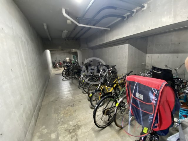 シーズ本町南のその他共用部分|シーズ本町南　駐輪場