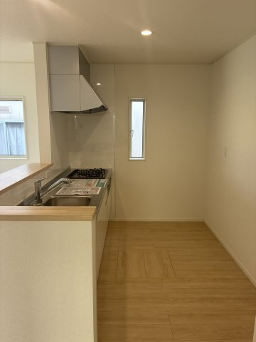 山陽小野田市南竜王町　第１-2号地のキッチン
