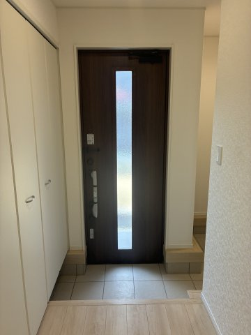 山陽小野田市南竜王町　第１-2号地の玄関