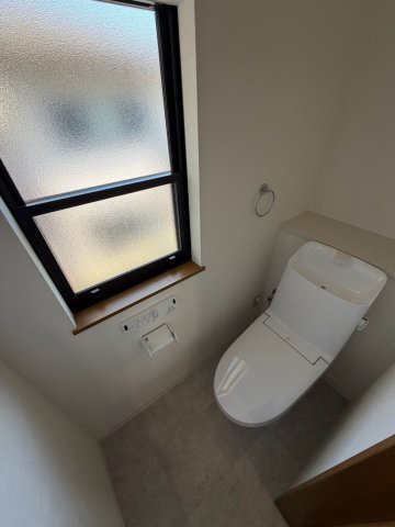 丸亀市川西町南　リフォーム戸建物件のトイレ