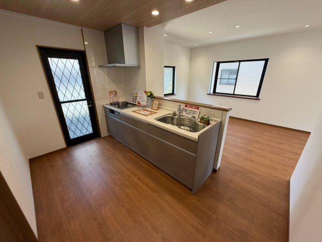 丸亀市川西町南　リフォーム戸建物件のキッチン
